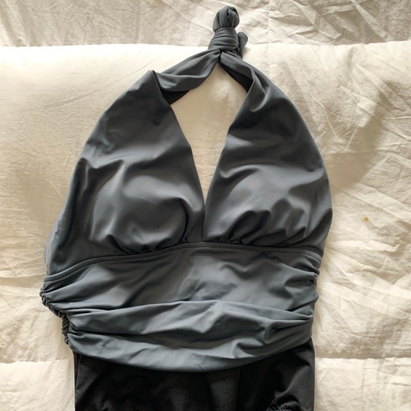 Magic Suit one piece swimsuit - Picture 4 of 10